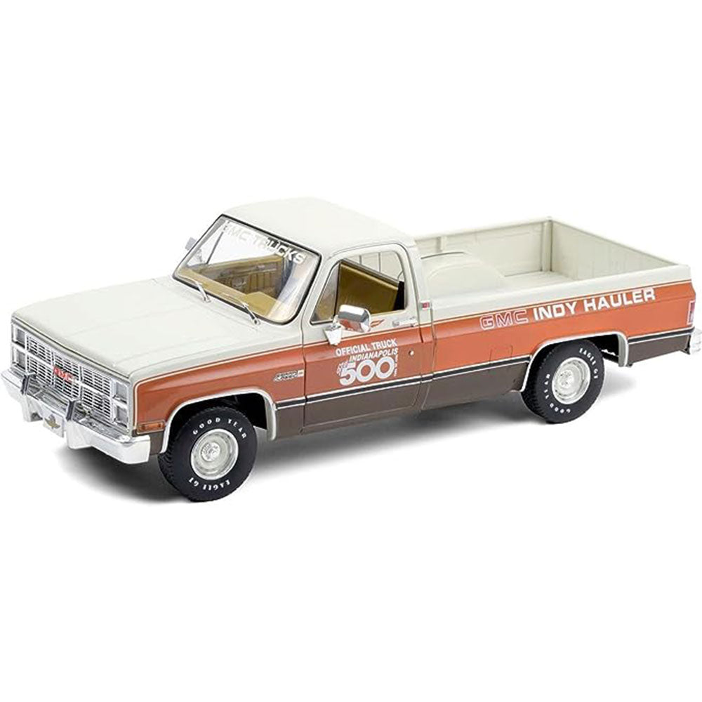 GMC Sierra Classic 1500 1:18モデルトラック