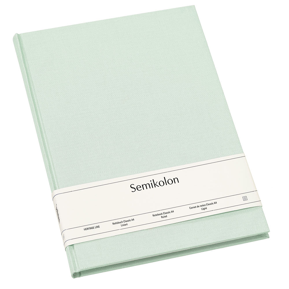 Semikolon Classic regierte A4 -Notizbuch